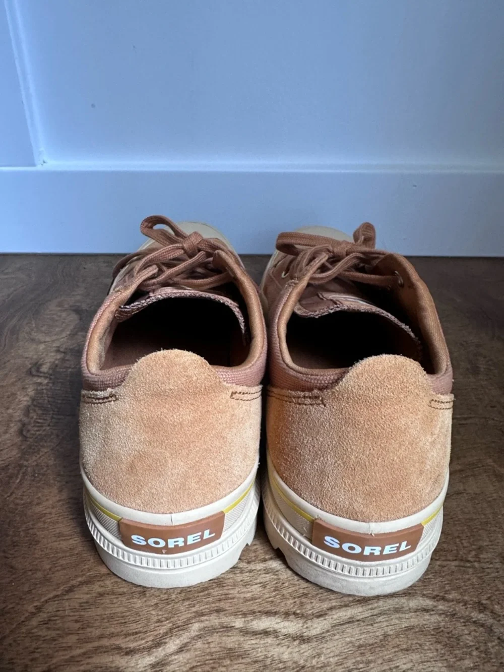 Women’s Scout N About Sorel Sneakers in Canyon Gold size 12